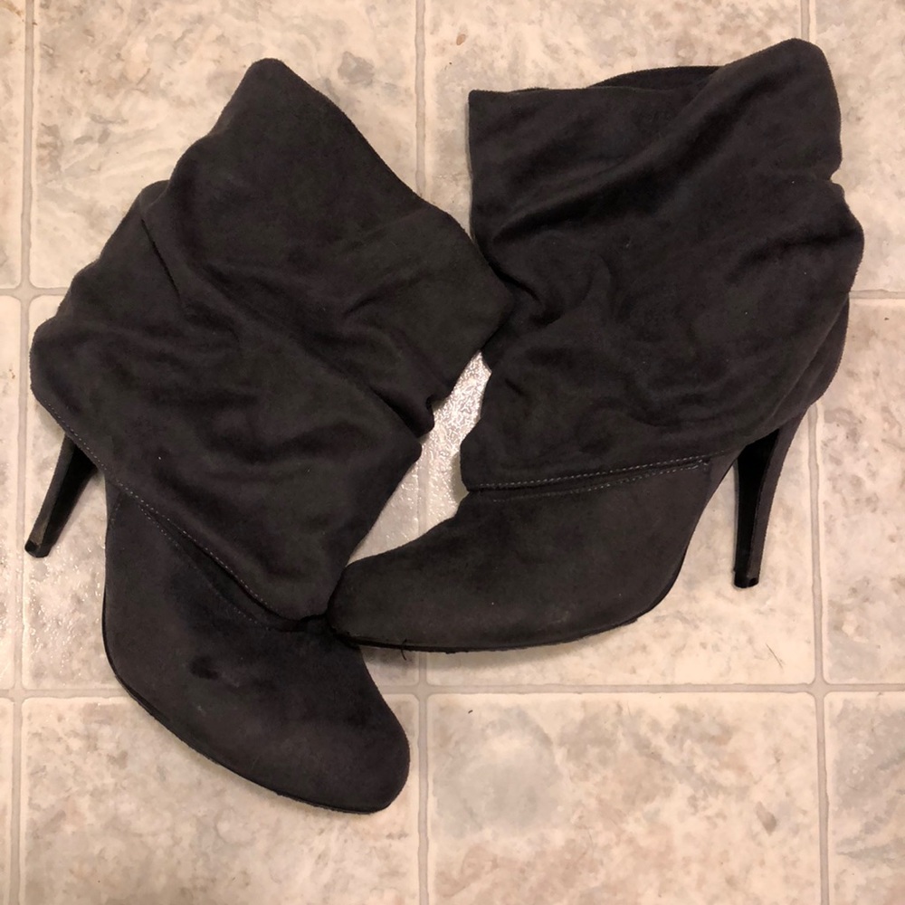 Microfiber “Slouchy” Heels 👠 Sz. 9
